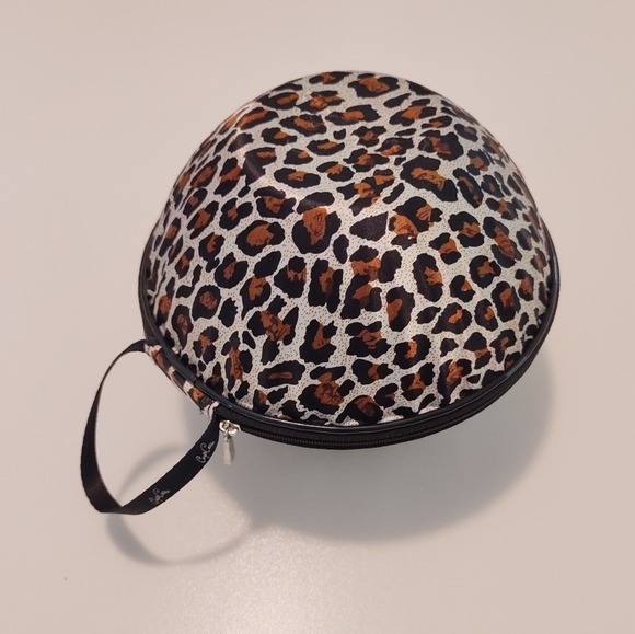 CupCase cheetah print satin sturdy cup saving bra travel bag - Picture 3 of 8